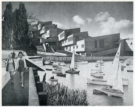 Ivor De Wolfe and Kenneth Browne. Civilia. Architectural Press London 1971, 96